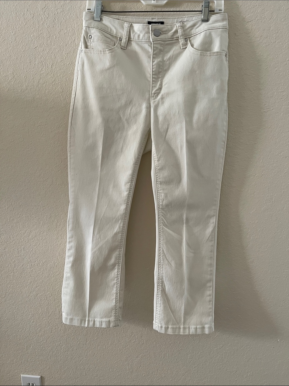 Womens straight leg Crop Off White Jeans